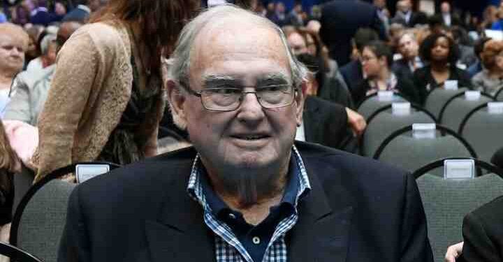 Lowell Weicker, Former Governor and US Senator, Passes Away at 92