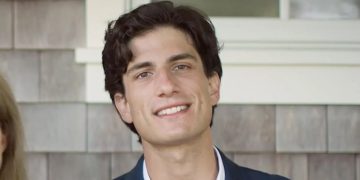 JFK’s Grandson Expresses Displeasure with Restaurants: ‘Is Reading Necessary to Receive Your Food?’